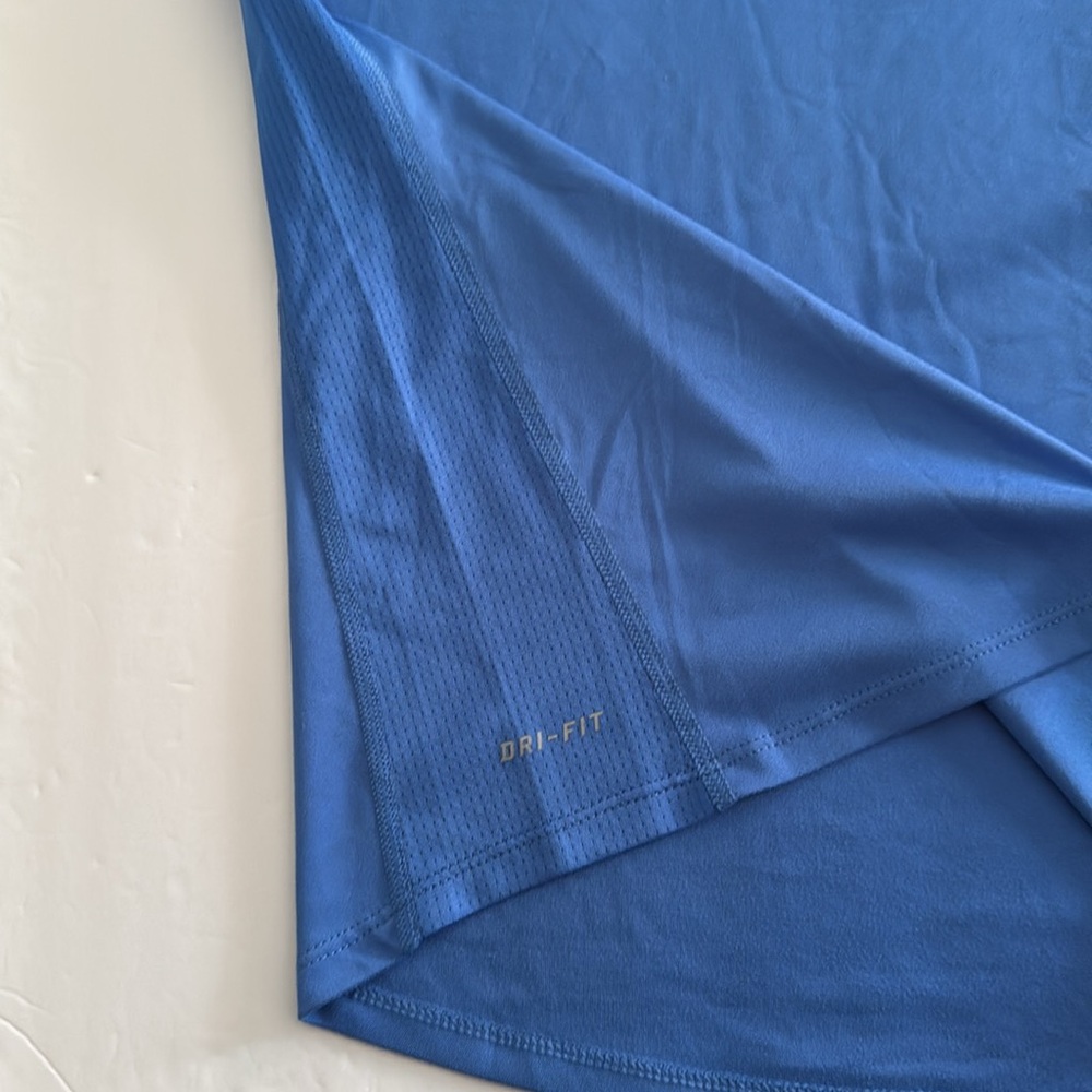 Nike Blue Dri-Fit Athletic Top - Picture 4 of 7